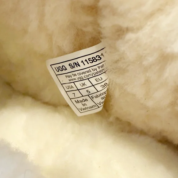 UGG Classic Ultra Mini Chestnut Platform Boot NWT - Picture 10 of 15